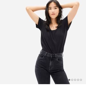 Everlane Air Scoop Neck Tee